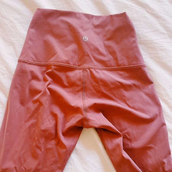 Rose Pink Lululemon size 4 leggings - Picture 1 of 2